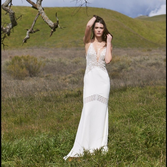 Willowby Charlize Wedding Dress - Picture 1 of 5